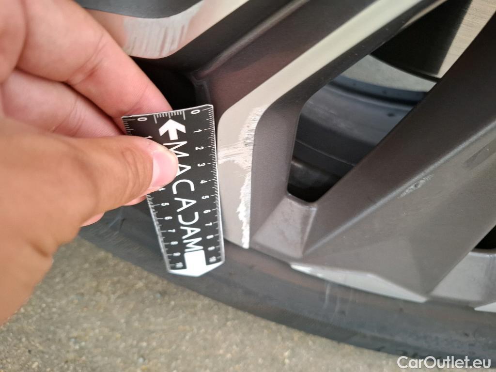  DS  DS4 DS DS 4 / 2021 / 5P / Berline E-TENSE 225 TROCADERO AUTO #18