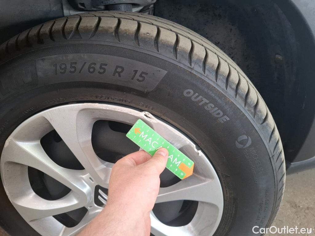  Citroen  C3  Feel 1.2 PureTech 80CV BVM5 E6 #3