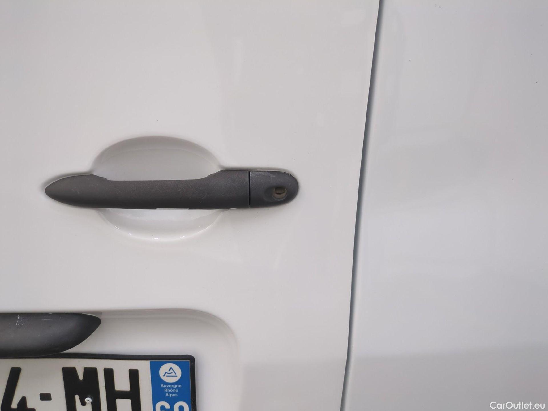  Renault  Kangoo  Express Compact Extra (Série Spéciale) 1.5 dCi 90CV BVM5 E6 #21