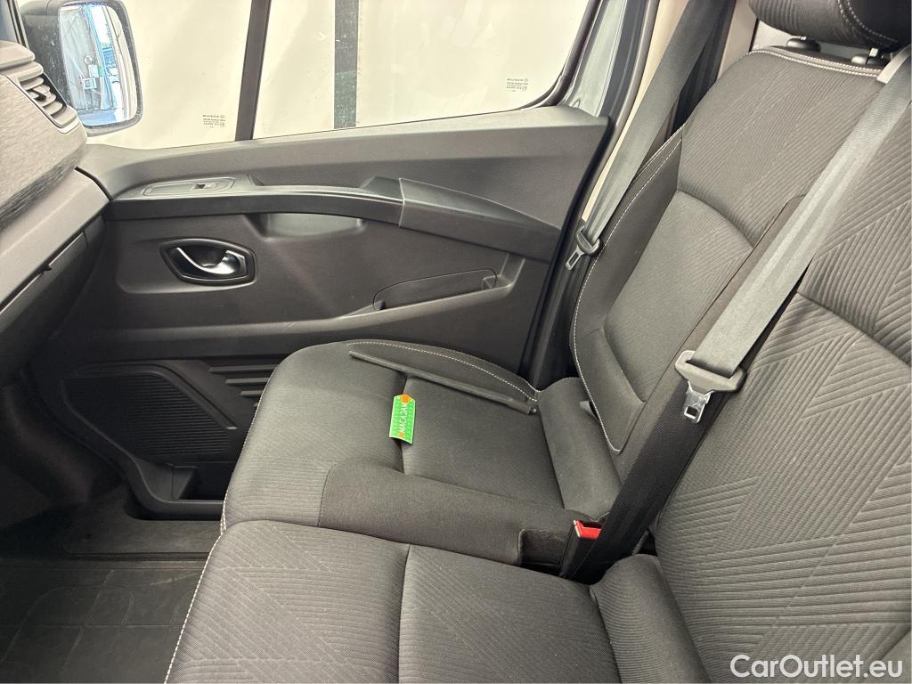  Renault  Trafic  Fourgon L2H1 3T Grand Confort 2.0 dCi 130CV BVM6 E6d #17