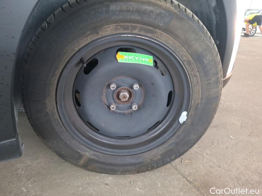  Citroen  C3  Feel 1.2 PureTech 80CV BVM5 E6 #8