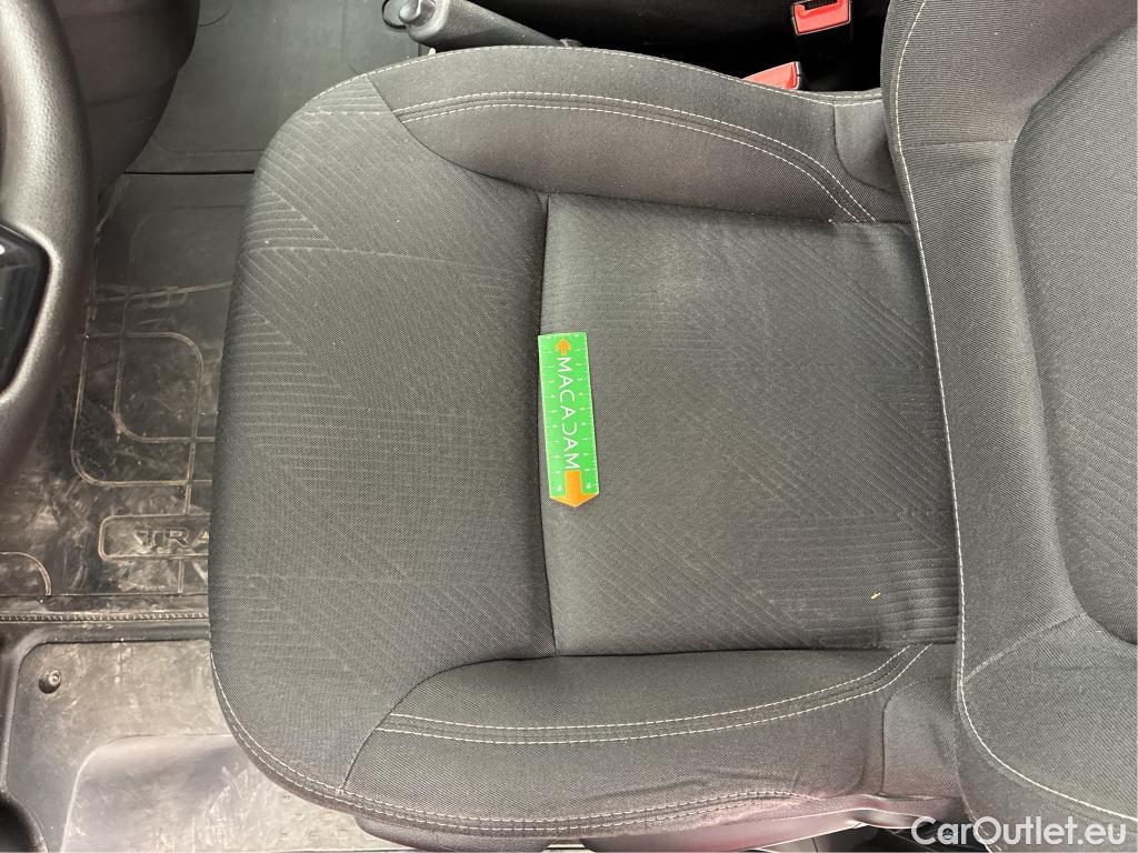  Renault  Trafic  Fourgon L2H1 3T Grand Confort 2.0 dCi 130CV BVM6 E6d #22