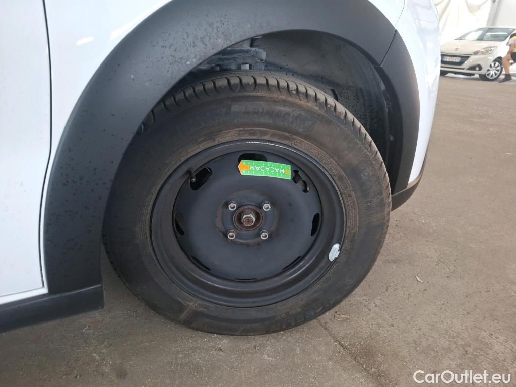  Citroen  C3  Feel 1.2 PureTech 80CV BVM5 E6 #7