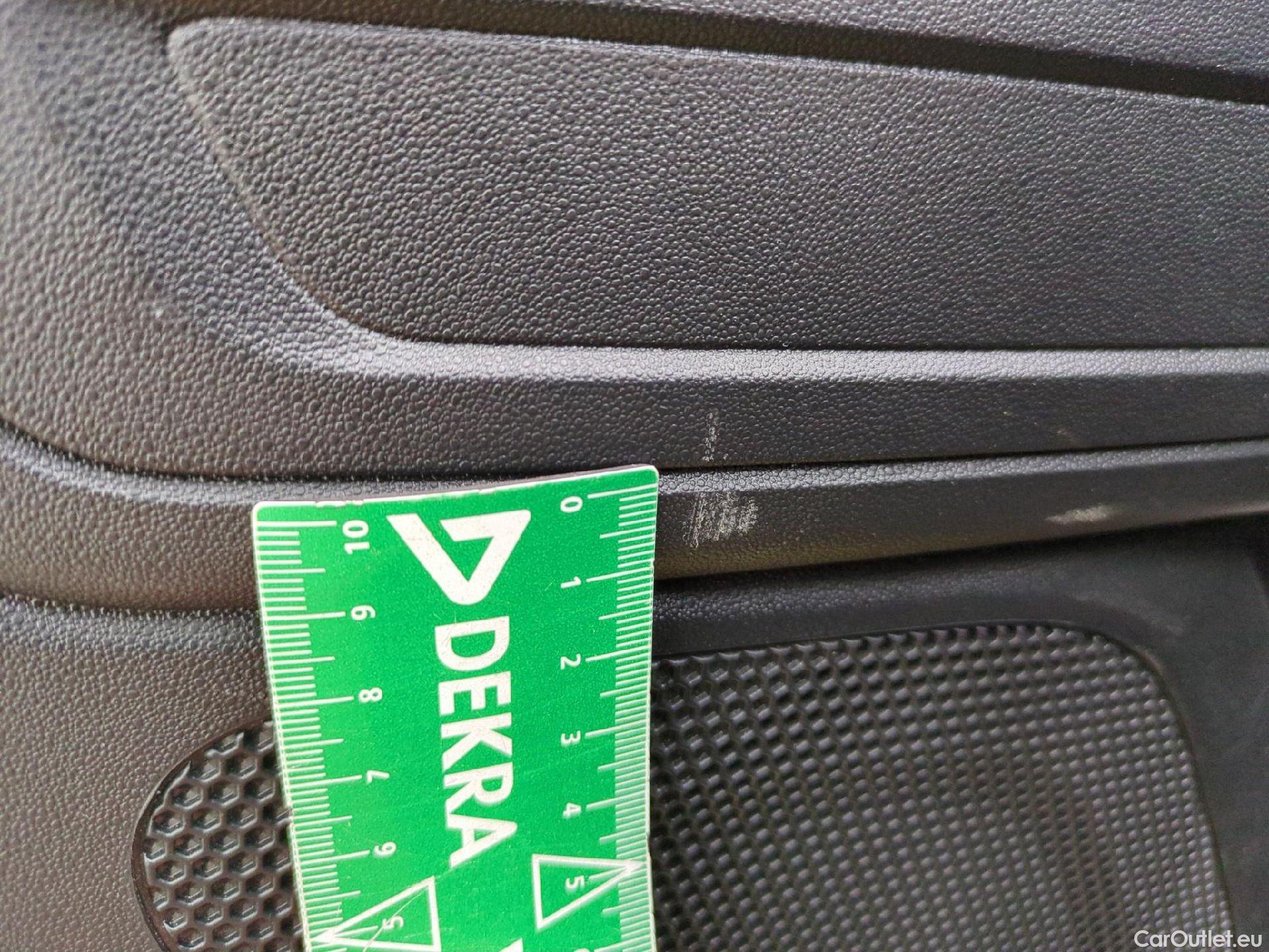  Citroen  C3  Max 1.2 PureTech 80CV BVM5 6E #5