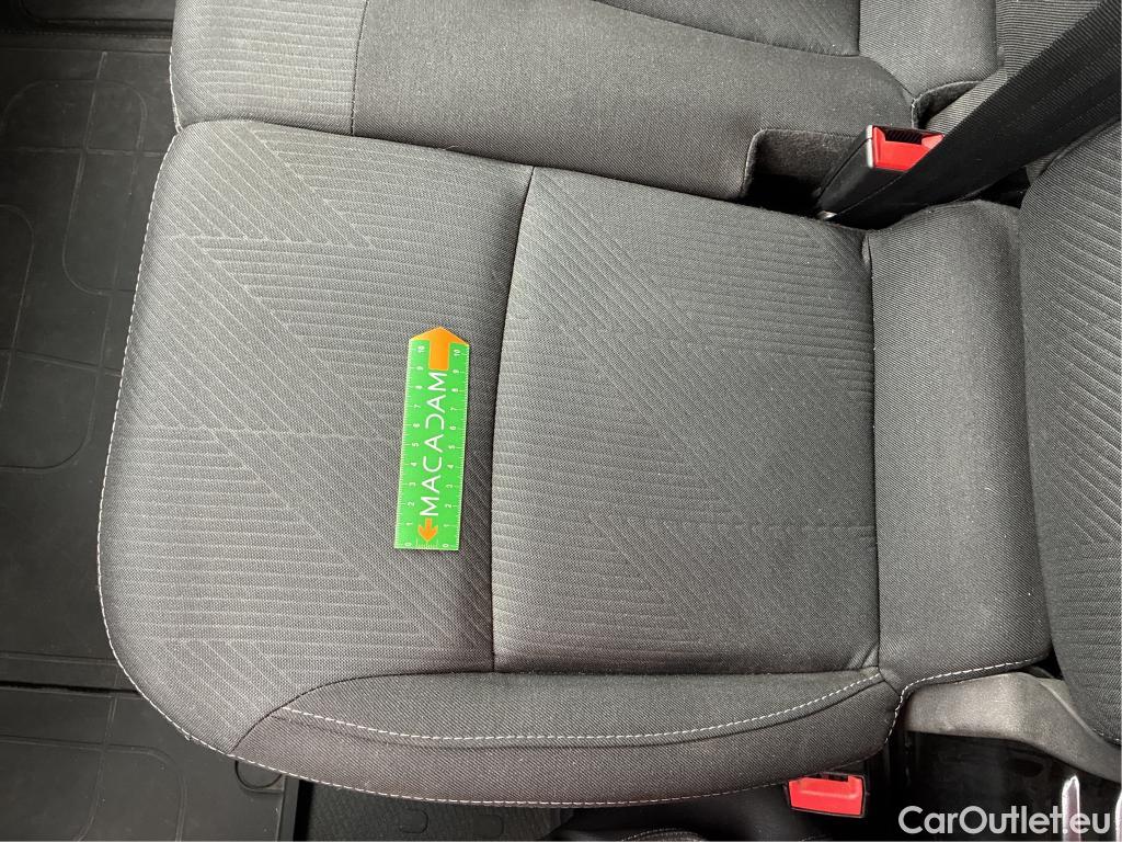 Renault  Trafic  Fourgon L2H1 3T Grand Confort 2.0 dCi 130CV BVM6 E6d #19