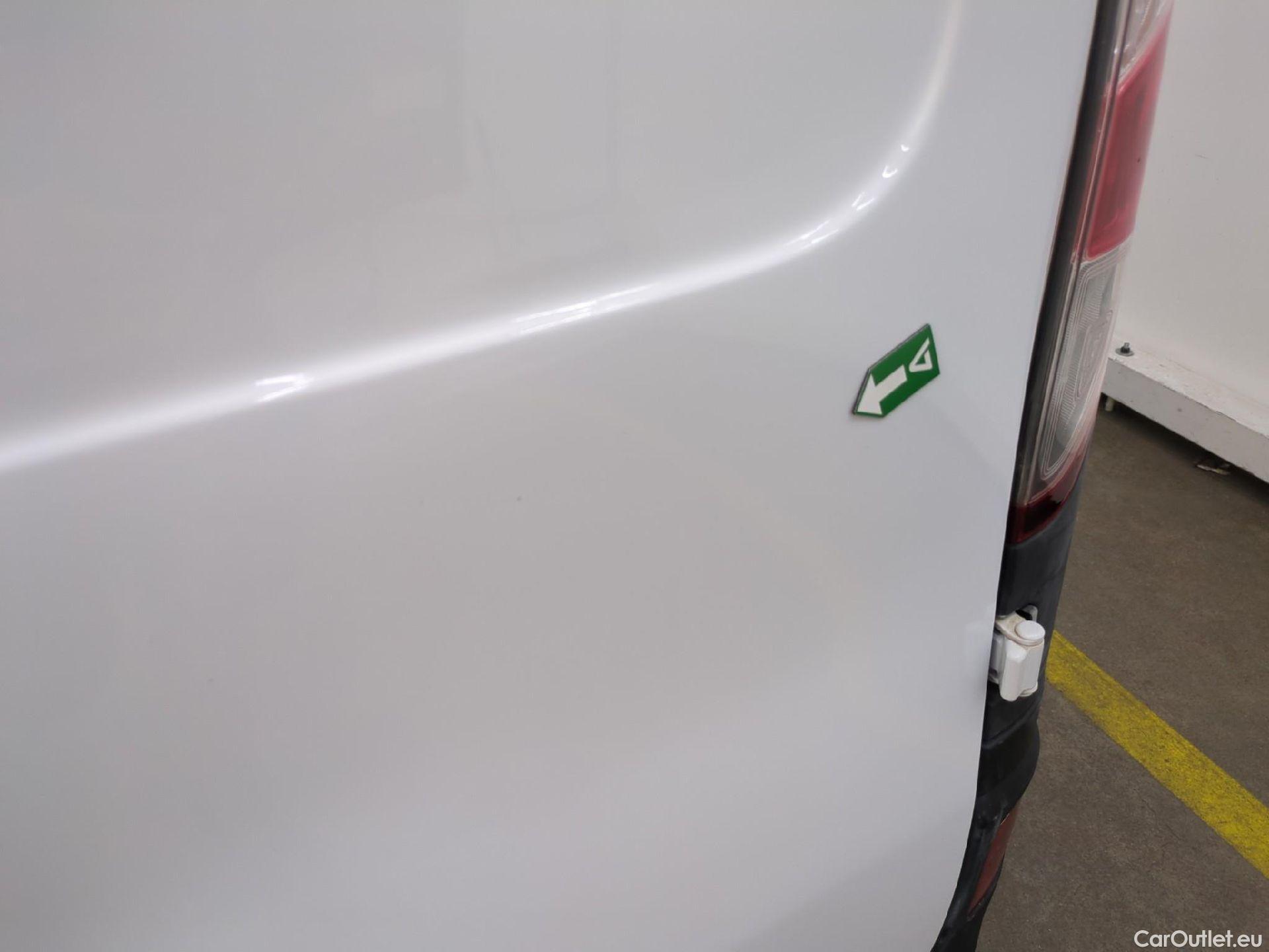  Renault  Kangoo  Express Compact Extra (Série Spéciale) 1.5 dCi 90CV BVM5 E6 #19