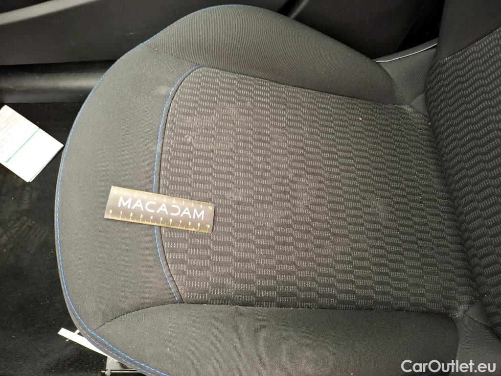  Peugeot  208  Signature 1.2 PureTech 80CV BVM5 E6dT #9