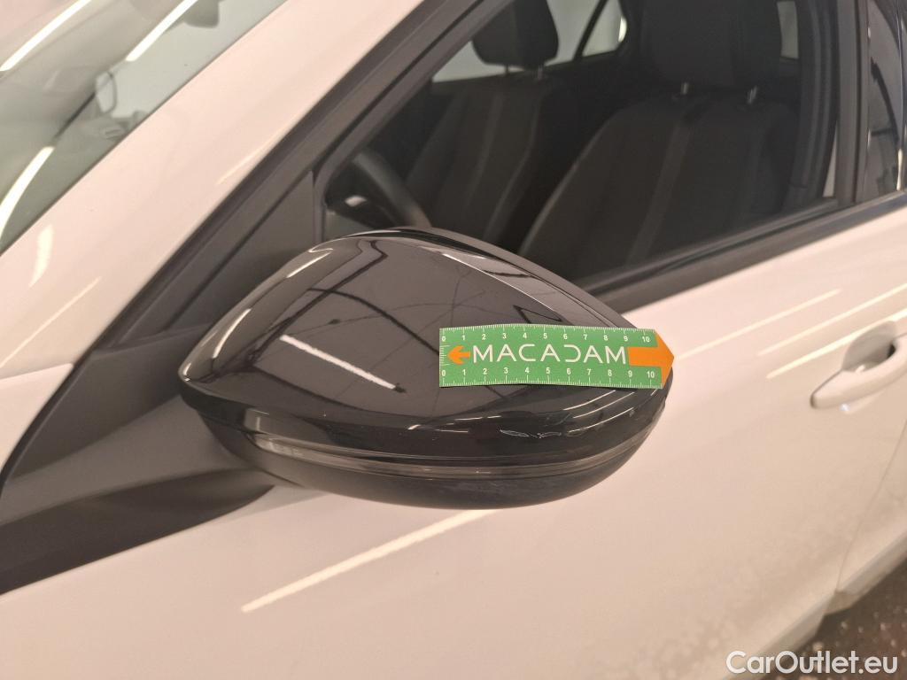  Peugeot  2008  Allure 1.2 PureTech 130CV BVA8 E6d #21