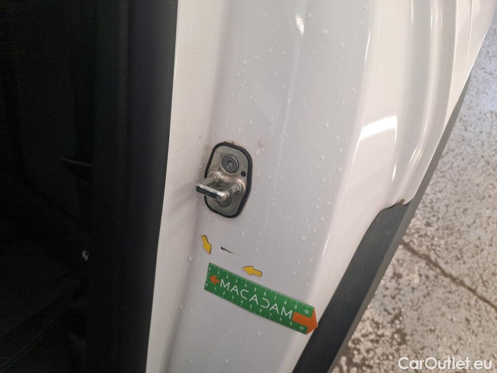  Peugeot  2008  Allure 1.2 PureTech 130CV BVA8 E6d #3