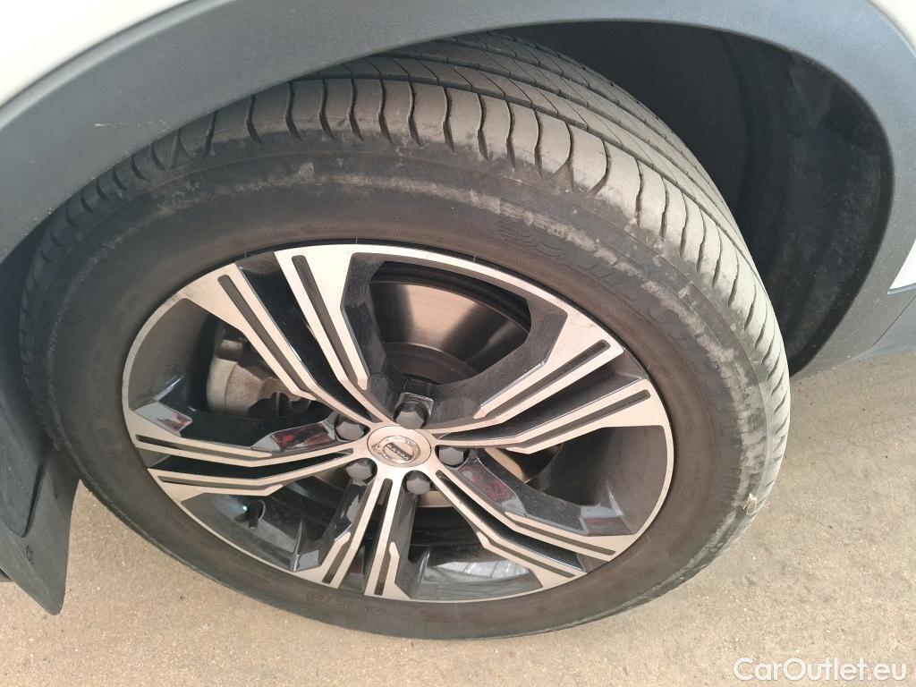  Volvo  XC 40 VOLVO XC40 / 2017 / 5P / SUV Recharge T5 262 DCT7 Inscription Luxe #14