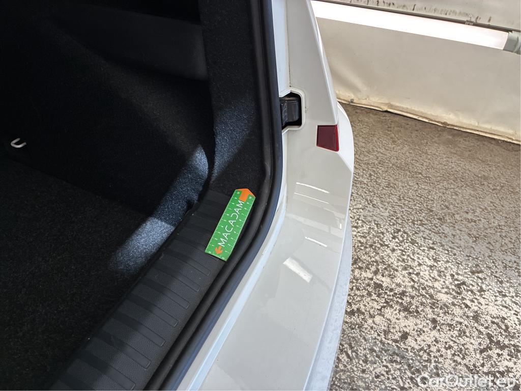  Skoda  KAMIQ  Business 1.0 TSI 95CV BVM5 E6d #8