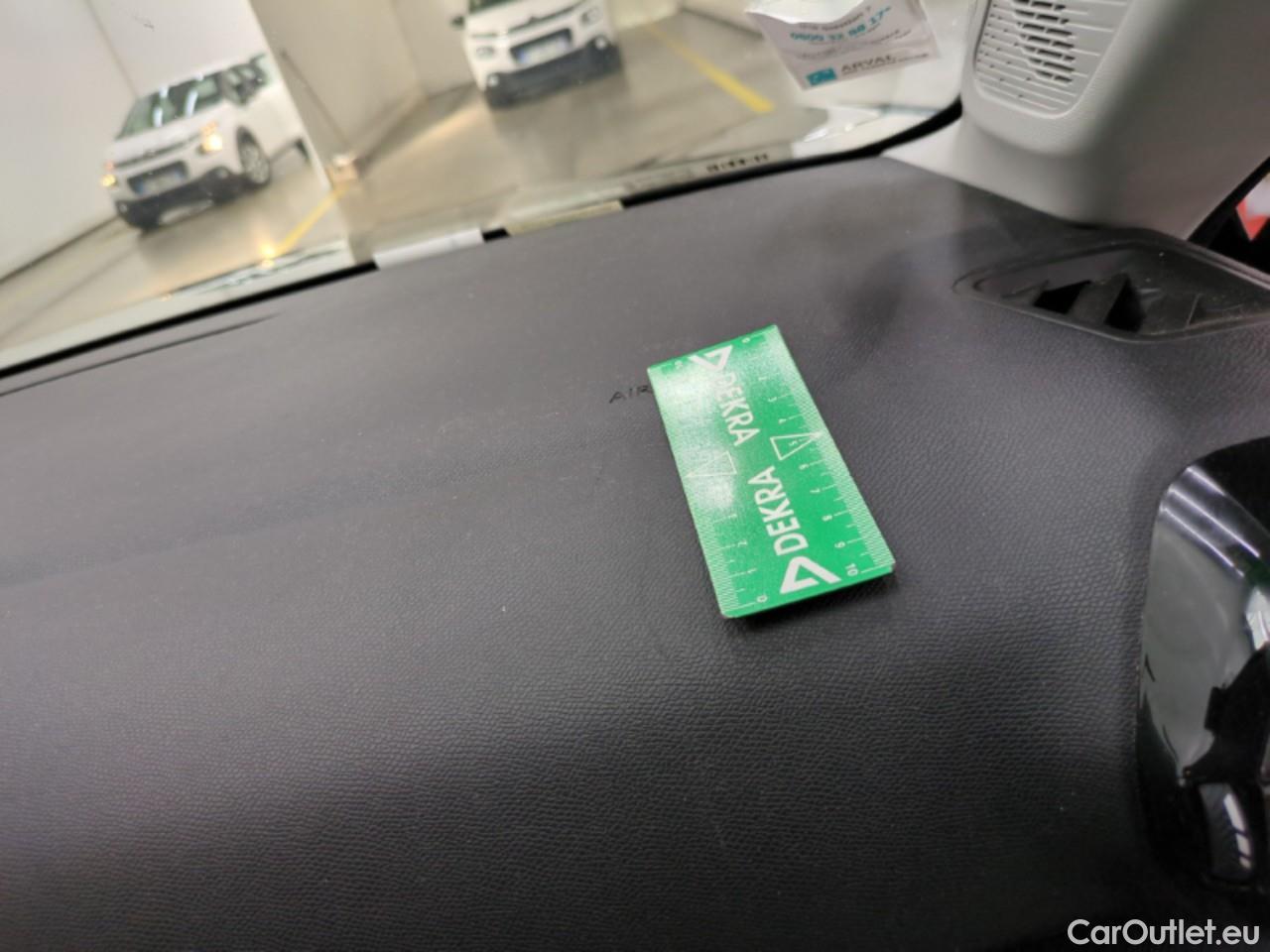  Citroen  C4  X Feel Pack 1.2 PureTech 130CV BVA8 6E / GARANTIE STELLANTIS 10 ANS VOIR PHOTO 2 #1