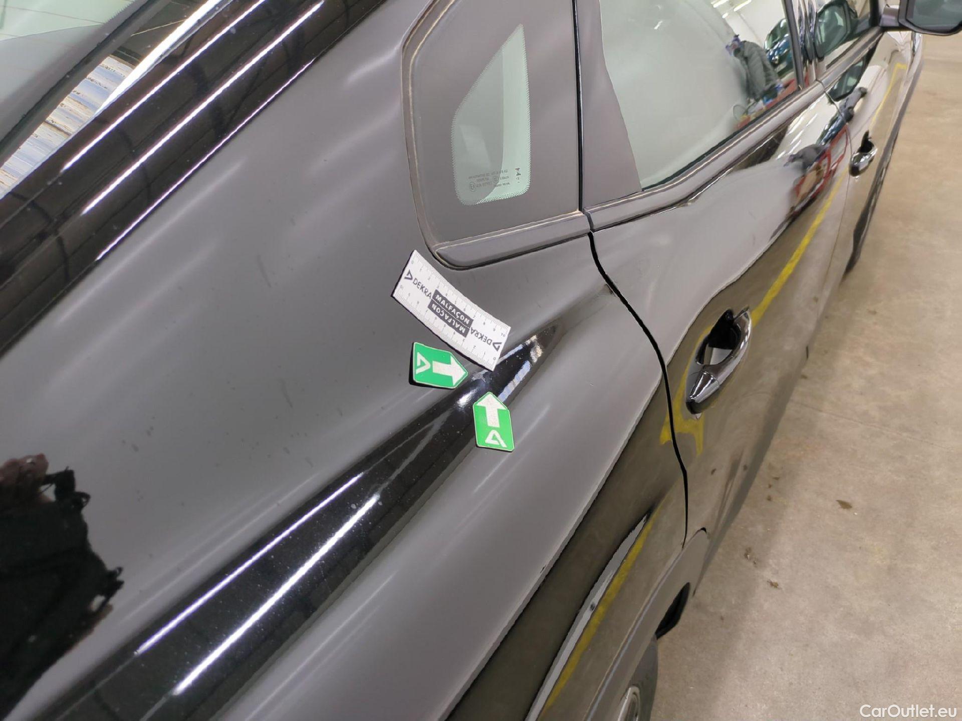  Citroen  C4  X Feel Pack 1.2 PureTech 130CV BVA8 6E / GARANTIE STELLANTIS 10 ANS VOIR PHOTO 2 #3