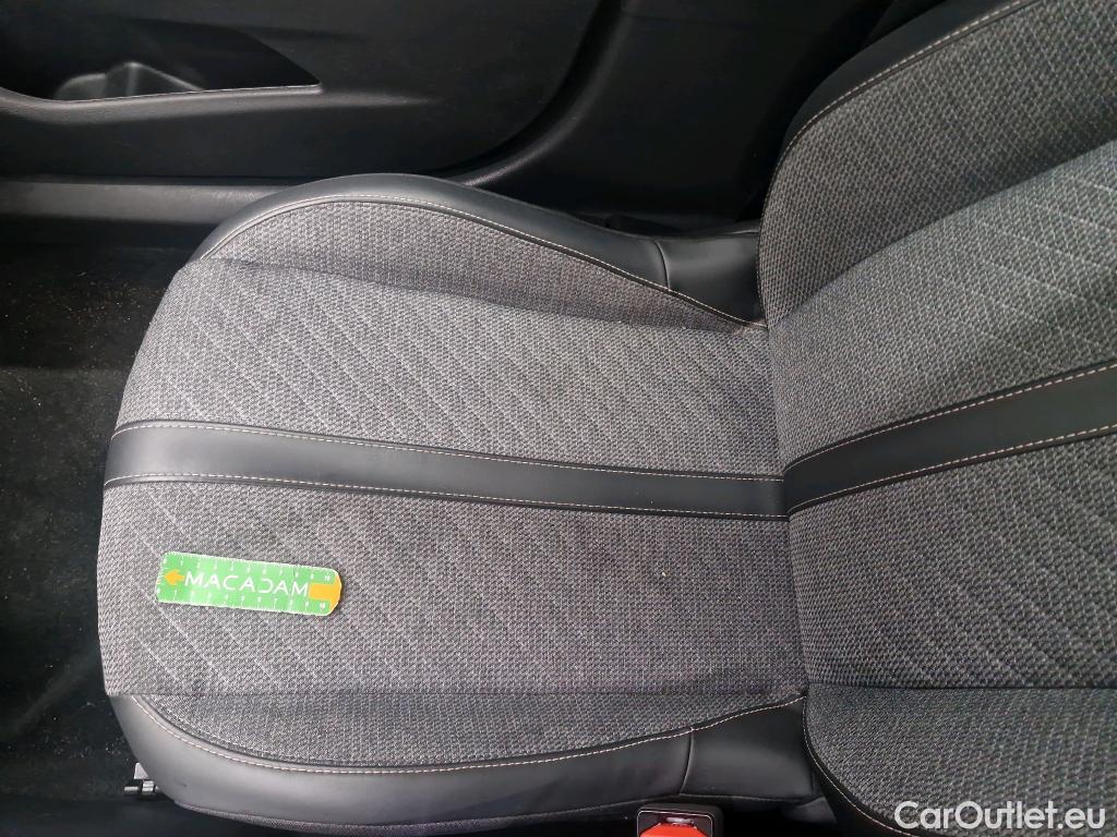  Peugeot  2008   / 2023 / 5P / Crossover PureTech 130 SS EAT8 ALLURE / GARANTIE STELLANTIS 10 ANS VOIR PHOTO 2 #16