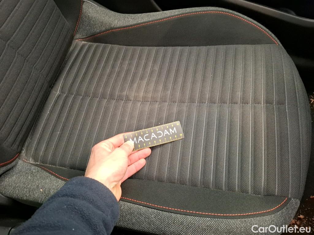  Peugeot  208   / 2019 / 5P / Berline Puretech 75 SS Active Business / GARANTIE STELLANTIS 10 ANS VOIR PHOTO 2 #35
