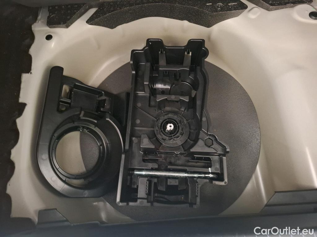  Peugeot  208   / 2023 / 5P / Berline PureTech 100 SS Active / GARANTIE STELLANTIS 10 ANS VOIR PHOTO 2 #18