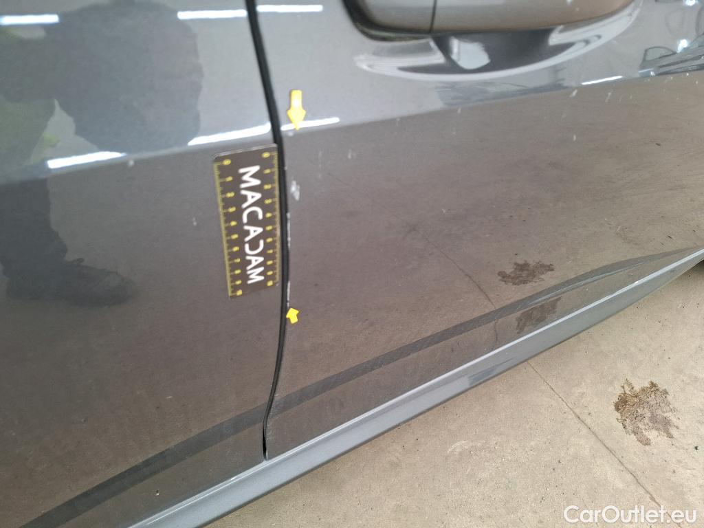  Peugeot  208   / 2019 / 5P / Berline Puretech 75 SS Active Business / GARANTIE STELLANTIS 10 ANS VOIR PHOTO 2 #36