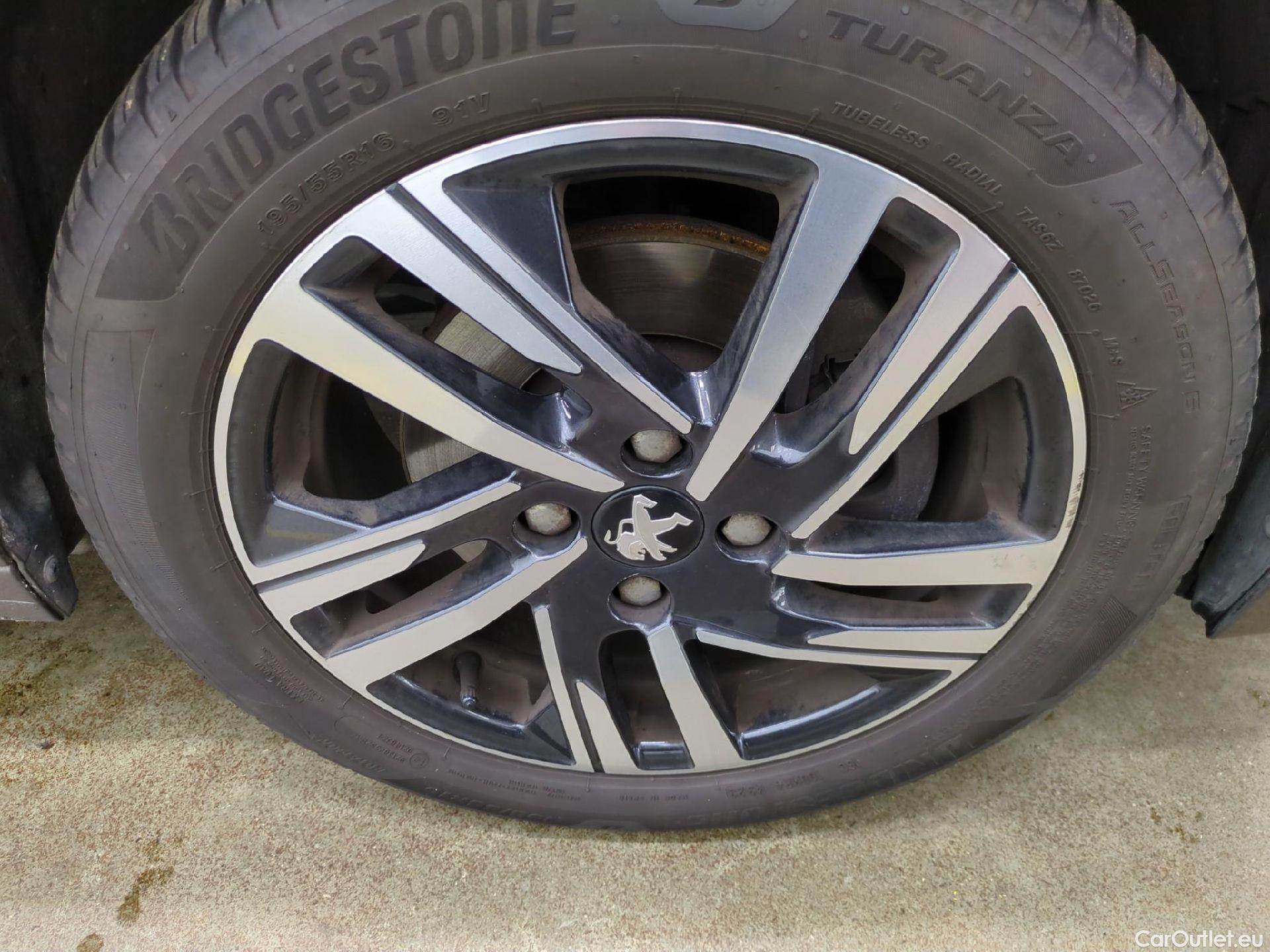  Peugeot  208  Allure Business 1.2 PureTech 100CV BVM6 E6d / GARANTIE STELLANTIS 10 ANS VOIR PHOTO 2 #3