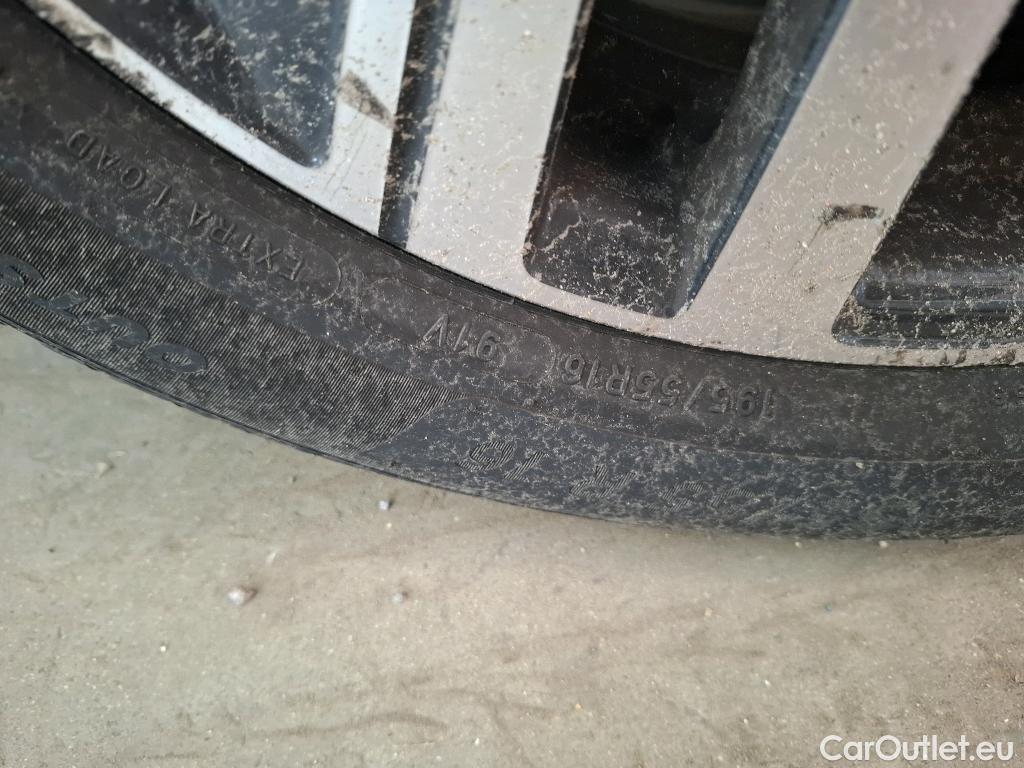 Peugeot  208   / 2019 / 5P / Berline PureTech 100 SS EAT8 Allure Pack / GARANTIE STELLANTIS 10 ANS VOIR PHOTO 2 #36