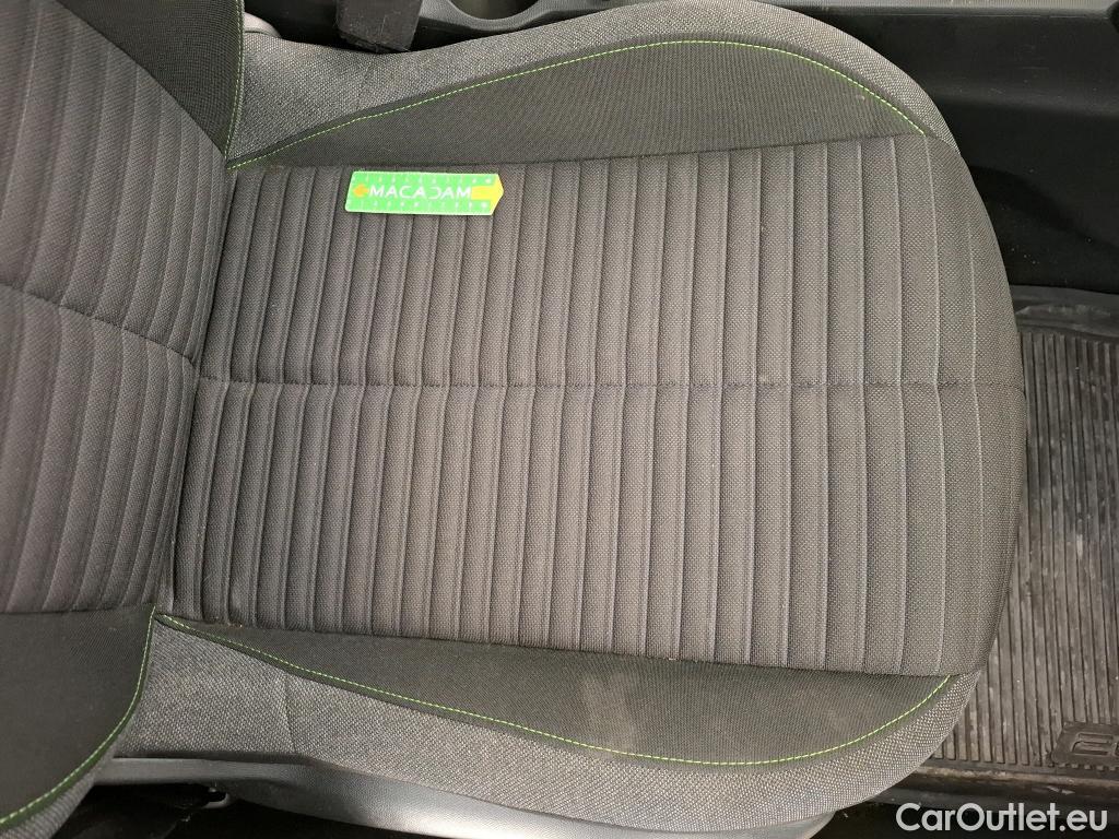  Peugeot  208   / 2023 / 5P / Berline PureTech 100 SS Active / GARANTIE STELLANTIS 10 ANS VOIR PHOTO 2 #13