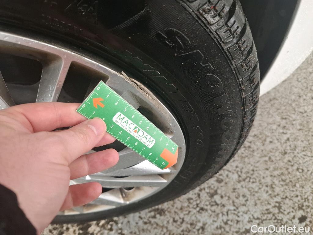  Peugeot  208   / 2019 / 5P / Berline Puretech 75 SS LIKE / GARANTIE STELLANTIS 10 ANS VOIR PHOTO 2 #6