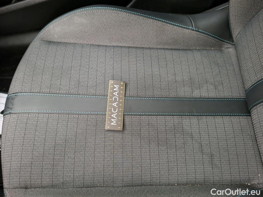  Peugeot  208   / 2019 / 5P / Berline PureTech 100 SS Allure Pack / GARANTIE STELLANTIS 10 ANS VOIR PHOTO 2 #20