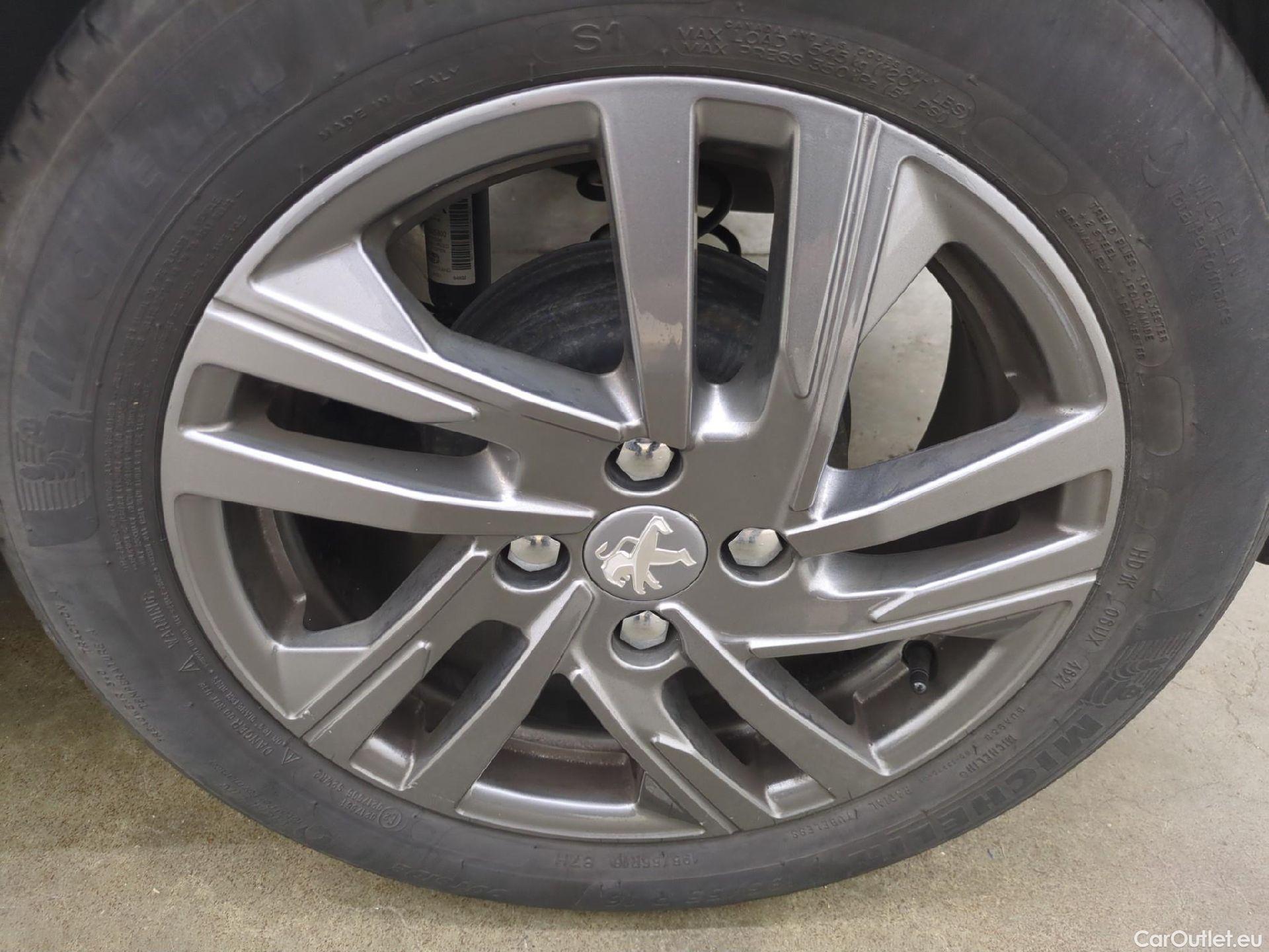  Peugeot  208   / 2019 / 5P / Berline Puretech 75 SS Active Business / GARANTIE STELLANTIS 10 ANS VOIR PHOTO 2 / GARANTIE STELLANTIS 10 ANS VOIR PHOTO 2 #6