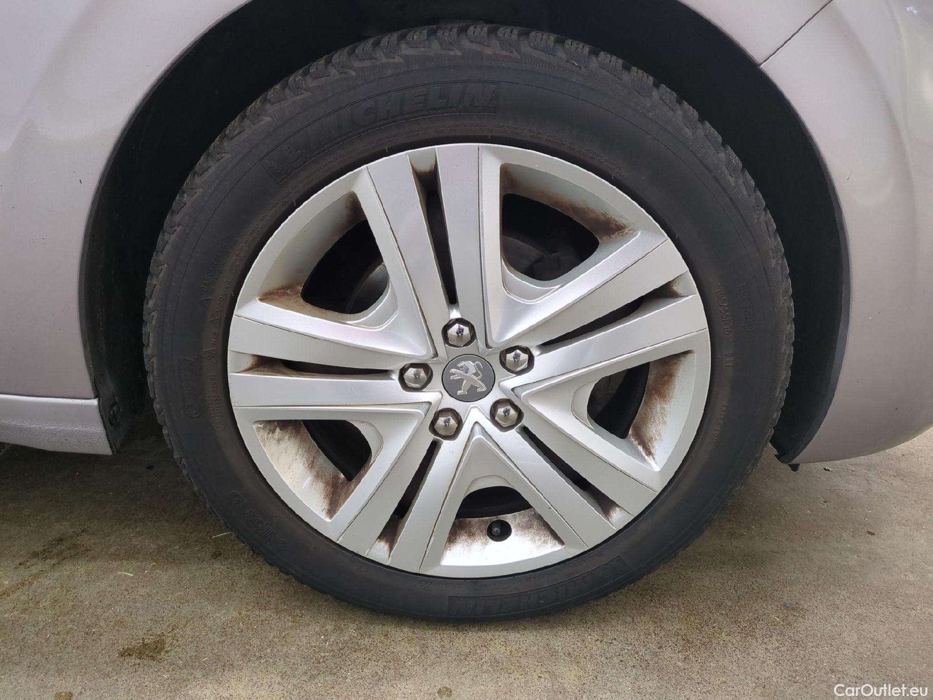  Peugeot  208  Allure Business 1.2 PureTech 110CV BVM6 E6dT / GARANTIE STELLANTIS 10 ANS VOIR PHOTO 2 #11