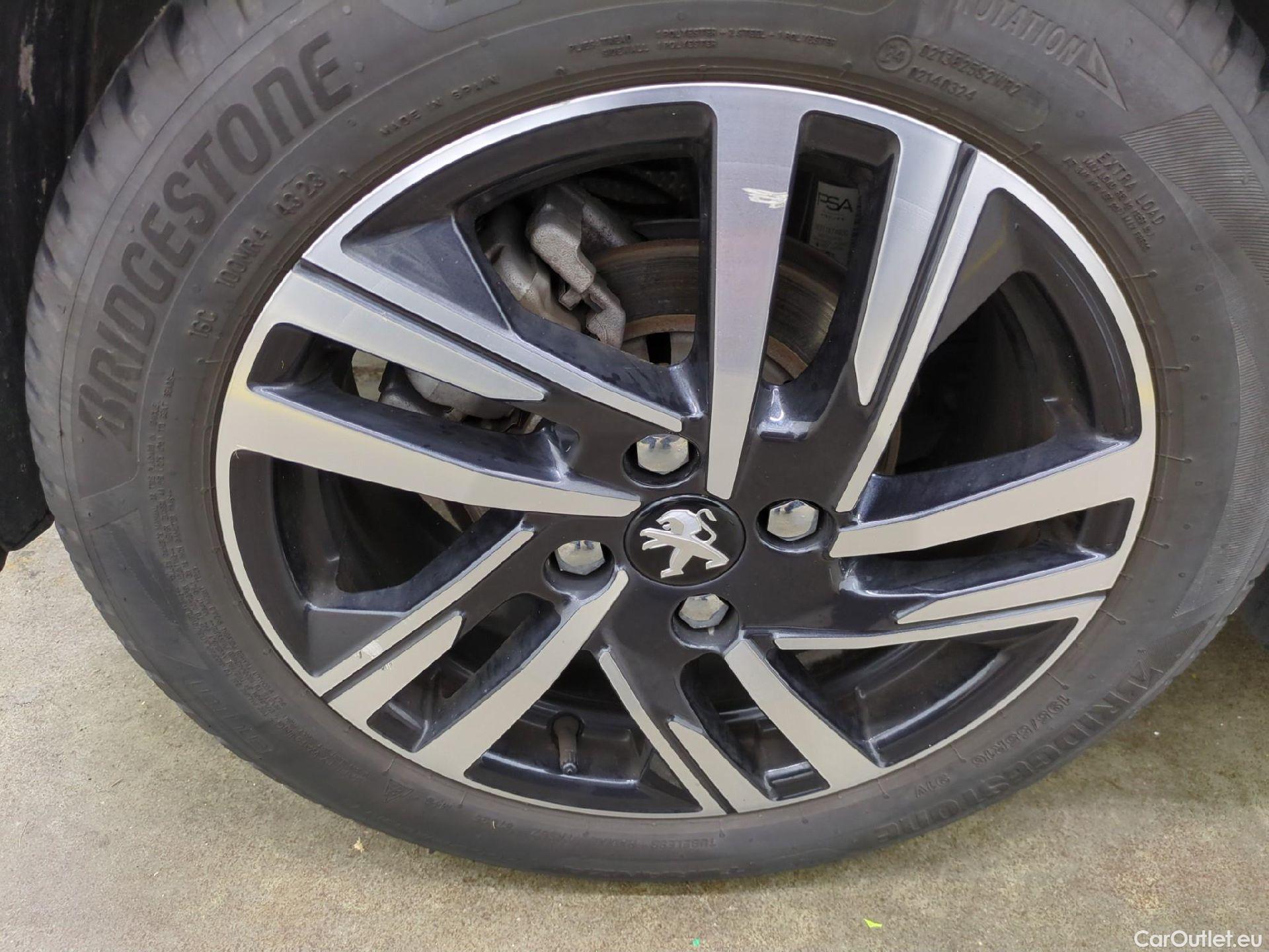  Peugeot  208  Allure Business 1.2 PureTech 100CV BVM6 E6d / GARANTIE STELLANTIS 10 ANS VOIR PHOTO 2 #11