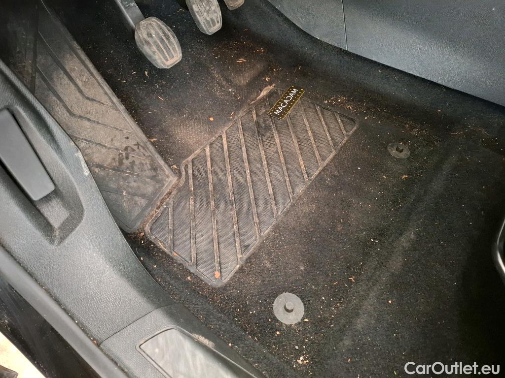  Peugeot  3008   / 2020 / 5P / SUV PureTech 130 SS Allure Pack / GARANTIE STELLANTIS 10 ANS VOIR PHOTO 2 #17