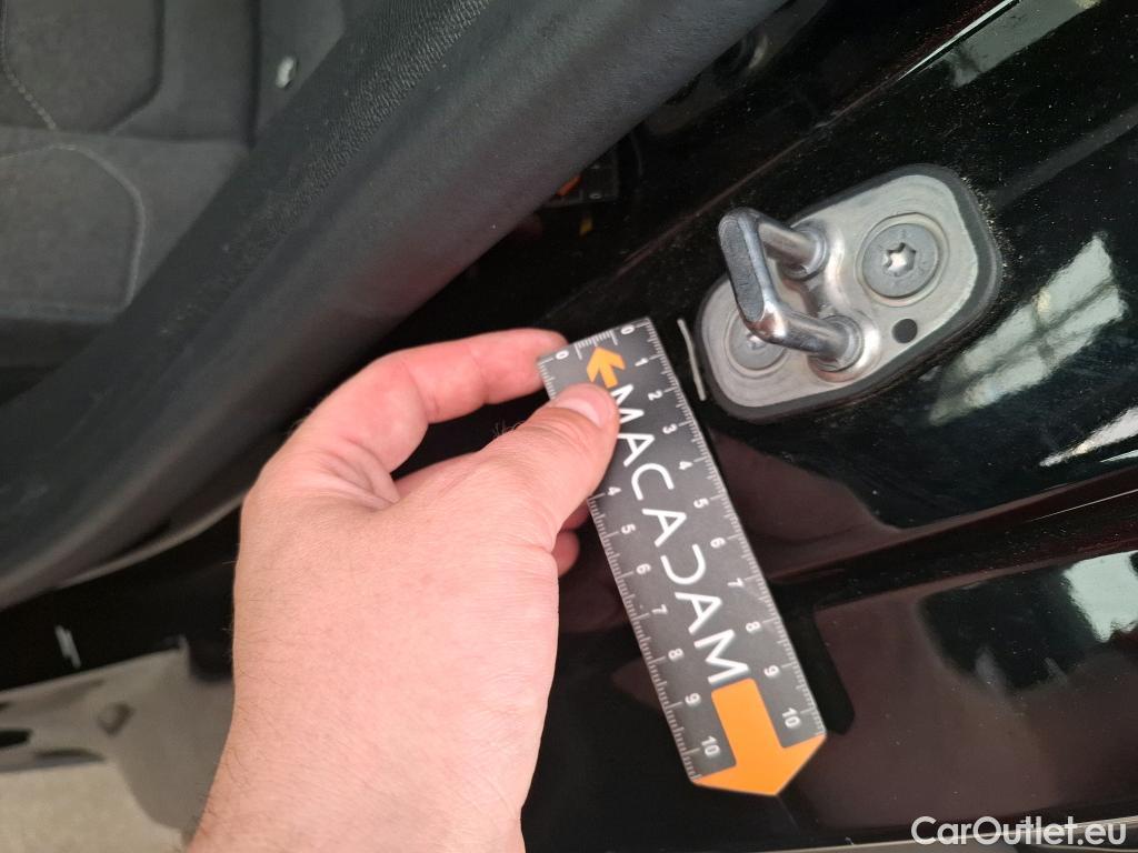  Citroen  C4  X Feel Pack 1.2 PureTech 130CV BVA8 6E #9