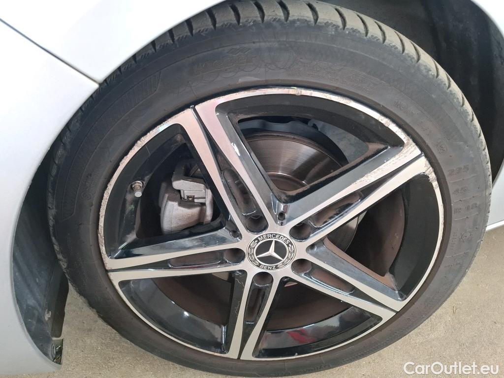  Mercedes  B-Klasse MERCEDES-BENZ Classe B / 2019 / 5P / monospace B 200 d Progressive Line Edition BA8 #5
