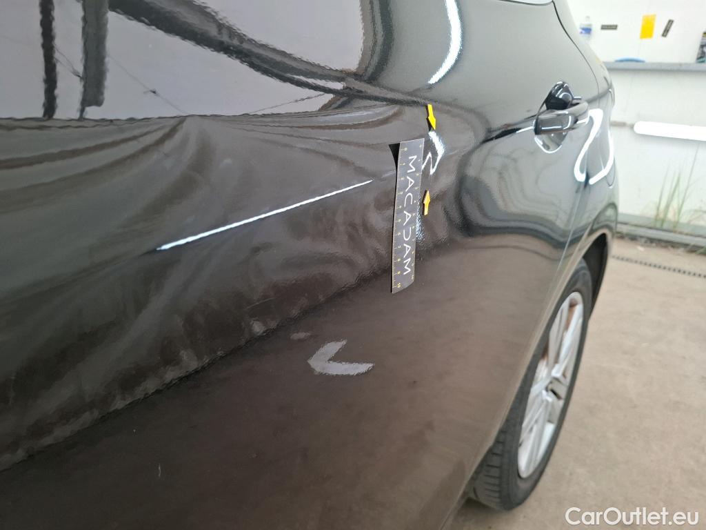  Peugeot  208  Allure Business 1.2 PureTech 110CV BVM6 E6dT #15