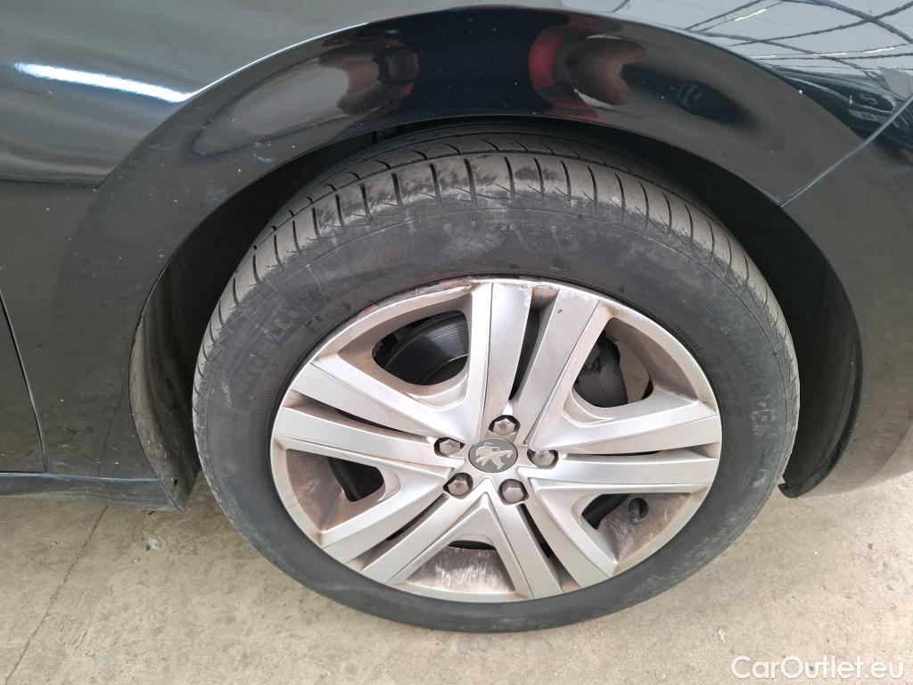  Peugeot  208  Allure Business 1.2 PureTech 110CV BVM6 E6dT #30