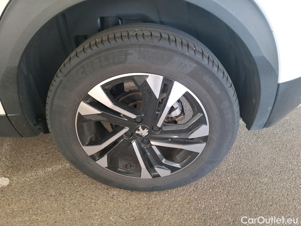 Peugeot  2008  Allure Pack 1.2 PureTech 130CV BVA8 E6d #17