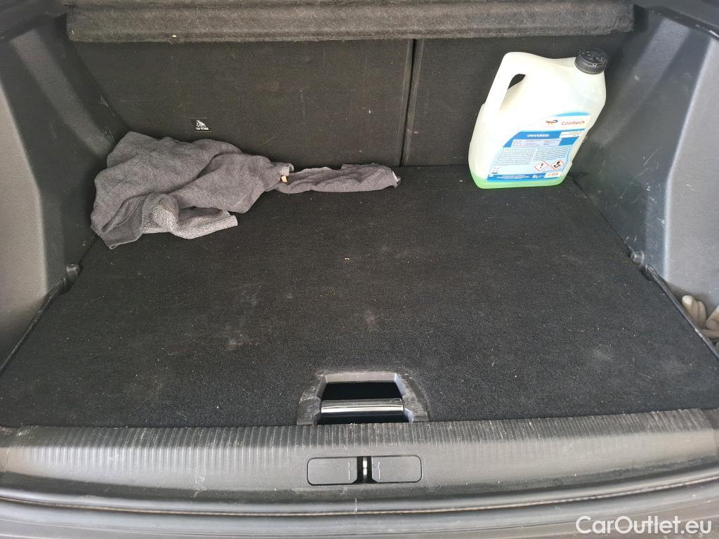  Peugeot  2008  Allure Pack 1.2 PureTech 130CV BVA8 E6d #19