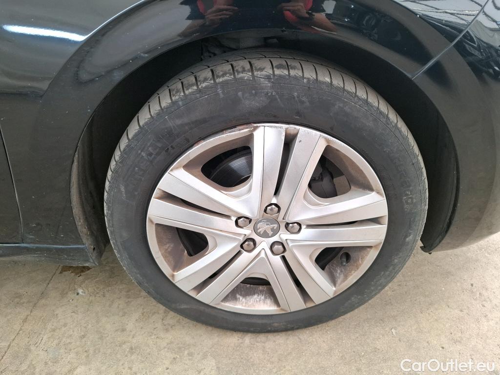  Peugeot  208  Allure Business 1.2 PureTech 110CV BVM6 E6dT #31