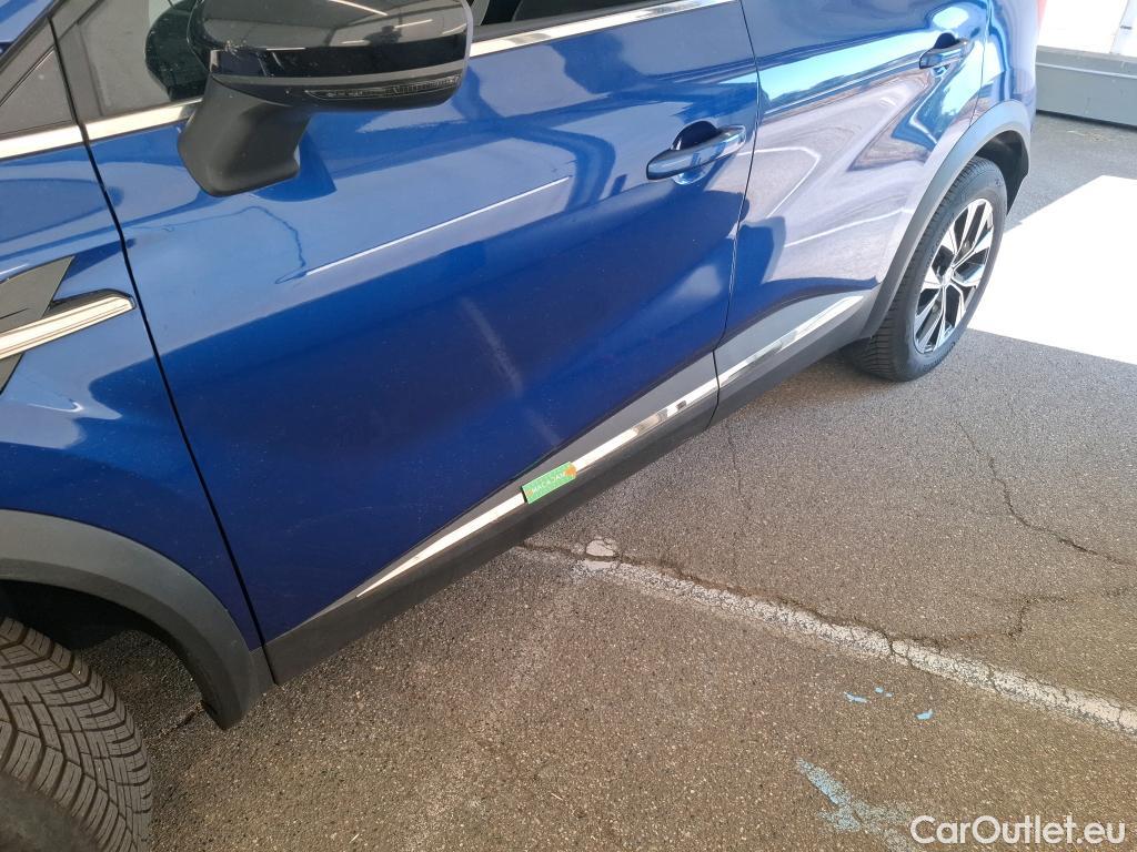  Renault  Captur RENAULT  / 2019 / 5P / SUV techno mild hybrid 140 #1