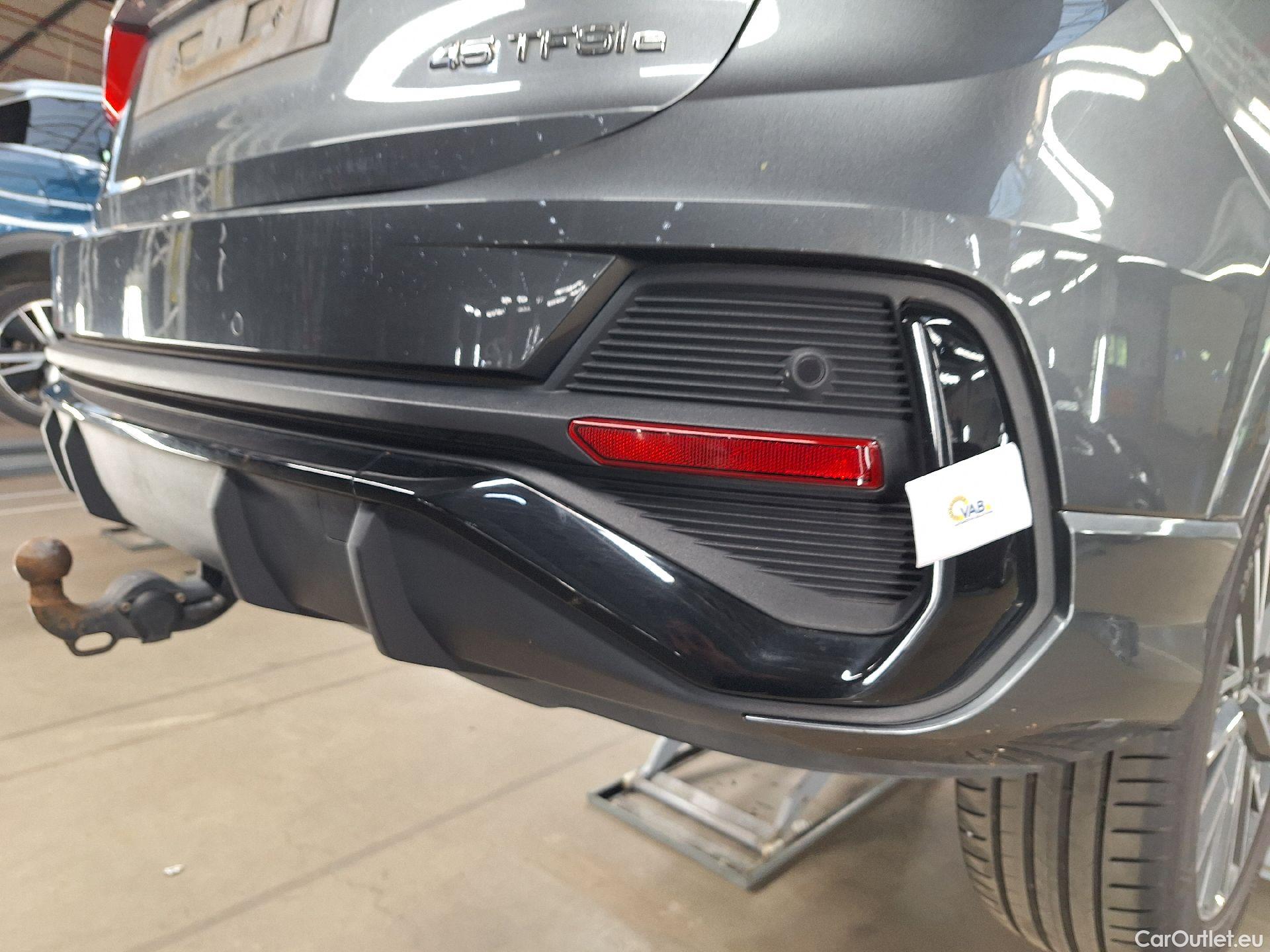  Audi  Q3 Audi,  SB '19 PHEV, Audi  Sportback 45 TFSI e S tronic S Line 5d #12