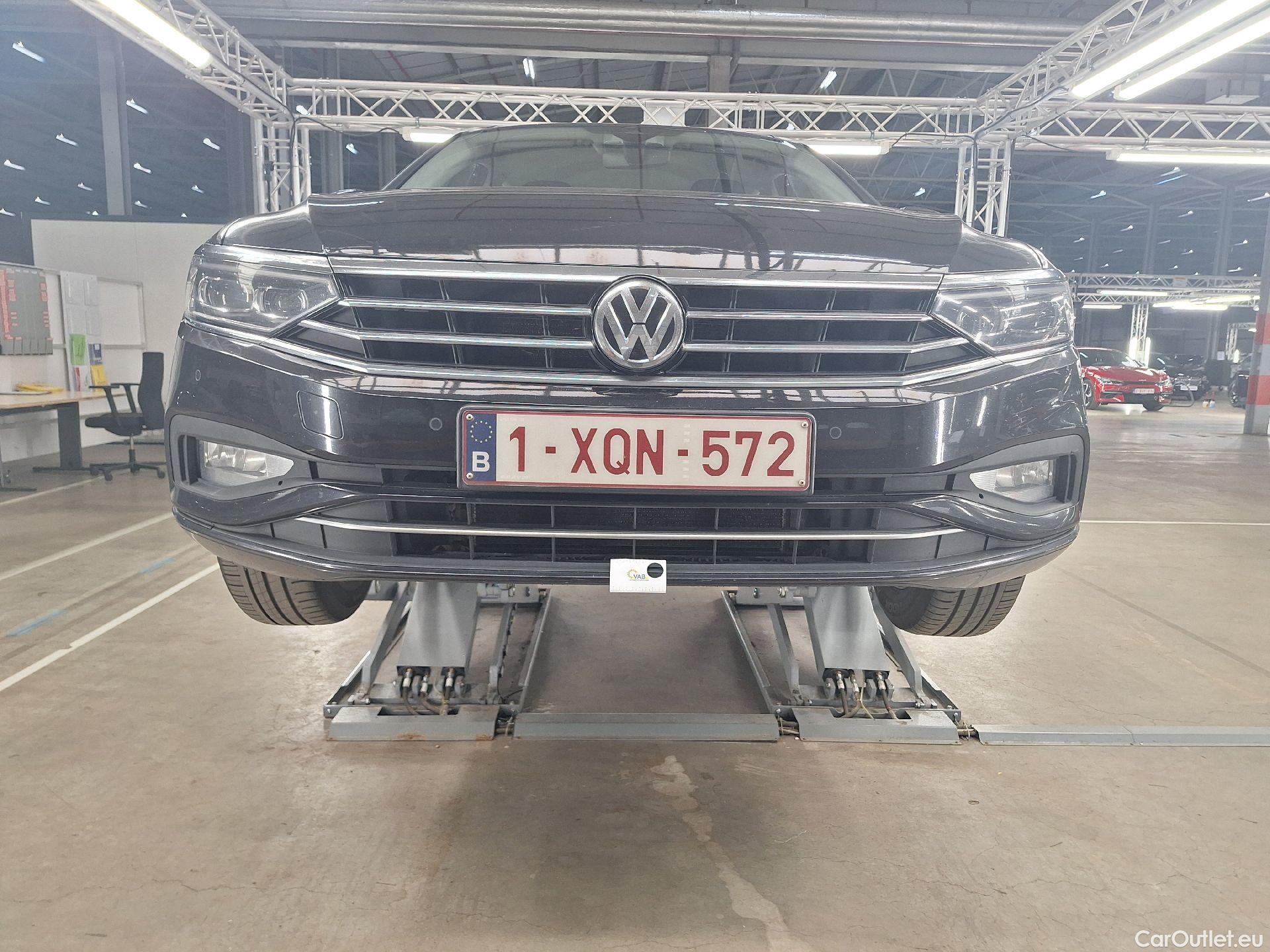  Volkswagen  Passat VW,  Variant FL'19, Volkswagen  Variant 2.0 TDI SCR 110kW Style  #24