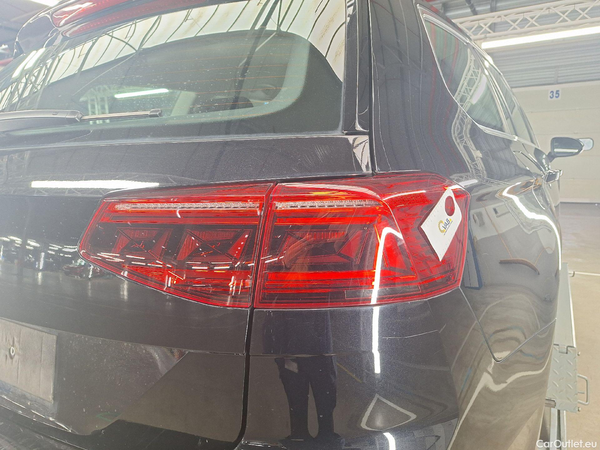  Volkswagen  Passat VW,  Variant FL'19, Volkswagen  Variant 2.0 TDI SCR 110kW Style  #54