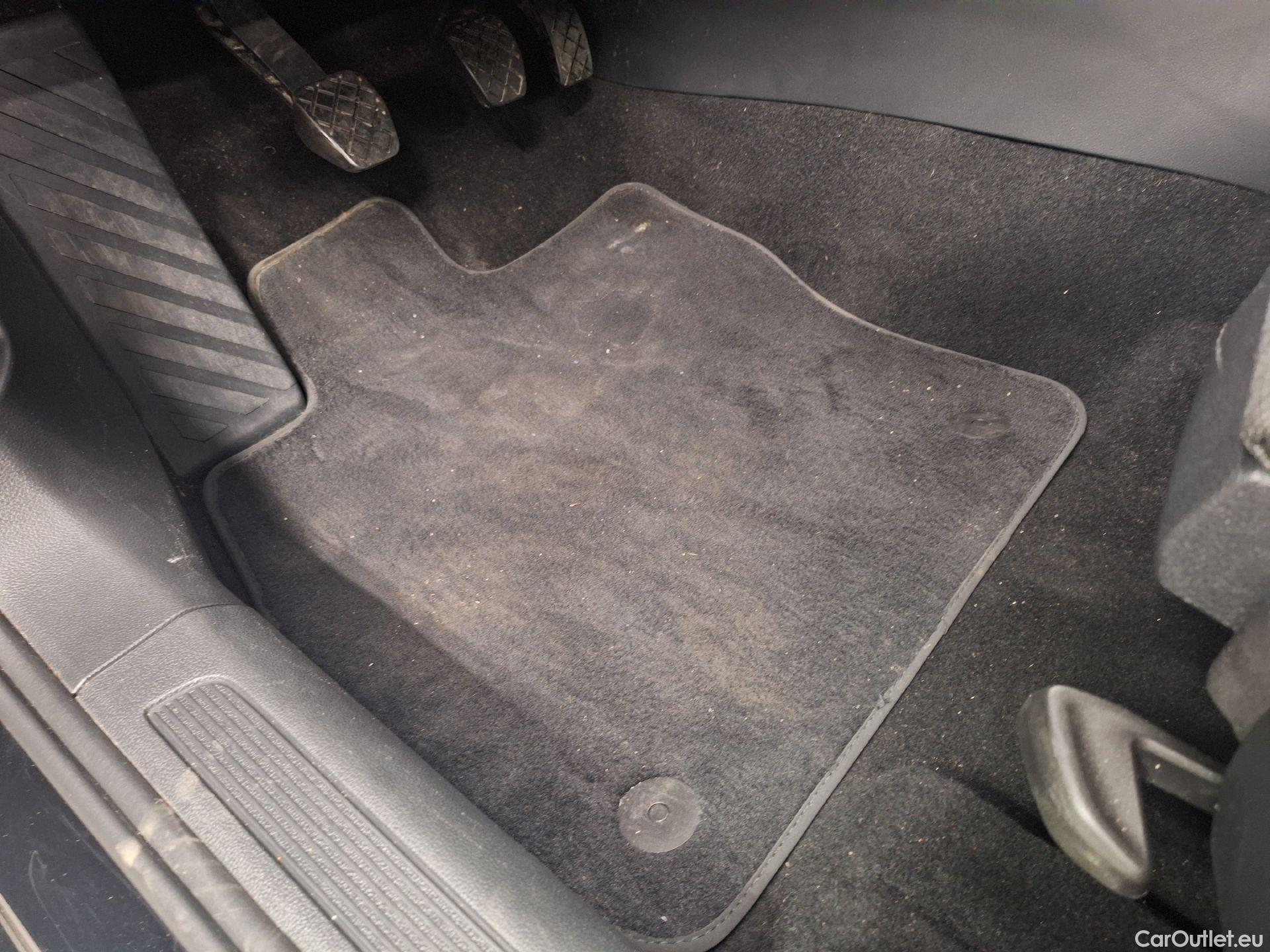  Volkswagen  Passat VW,  Variant FL'19, Volkswagen  Variant 2.0 TDI SCR 110kW Style  #12