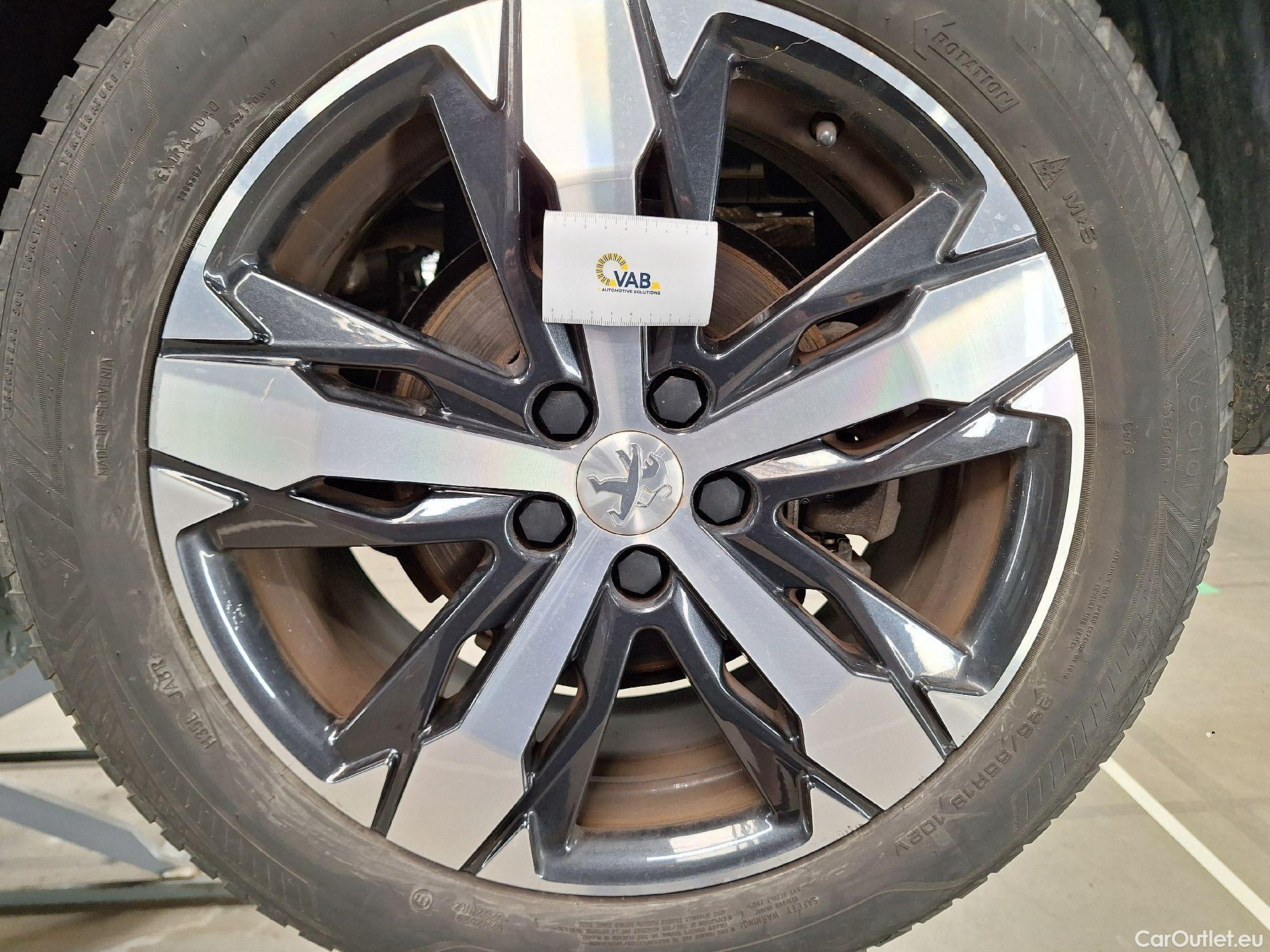  Peugeot  5008 Peugeot,  FL'20, Peugeot  1.2 PureTech 96kW S&S GT 5d #52