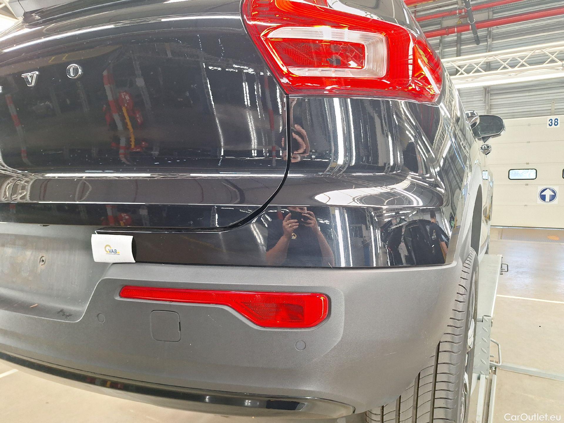  Volvo  XC 40 Volvo, XC40 '17, Volvo XC40 T5 Recharge Geartronic R-Design 5d #29