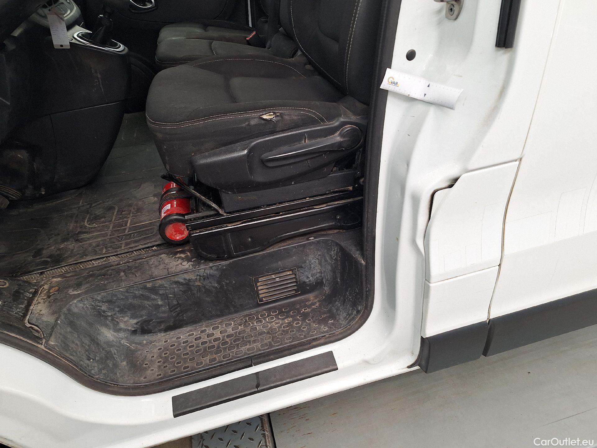  Renault  Trafic Renault, _ '14, Renault  L2H1 dCi 120 Grand Confort 2.9T 4d #62