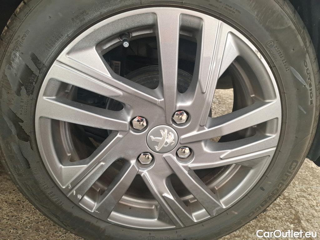  Peugeot  208 PEUGEOT  / 2019 / 5P / Berline Puretech 75 S&S Active Business #17