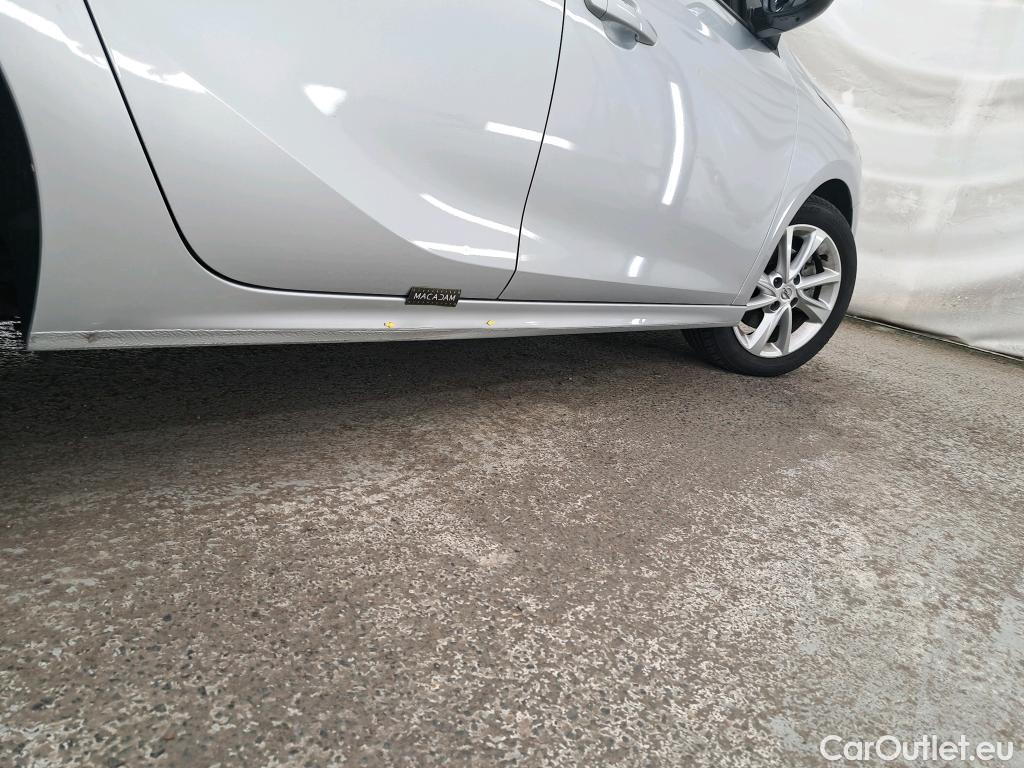  Opel  Corsa  F Elegance Business 1.2 Turbo 100CV BVM6 E6d #1