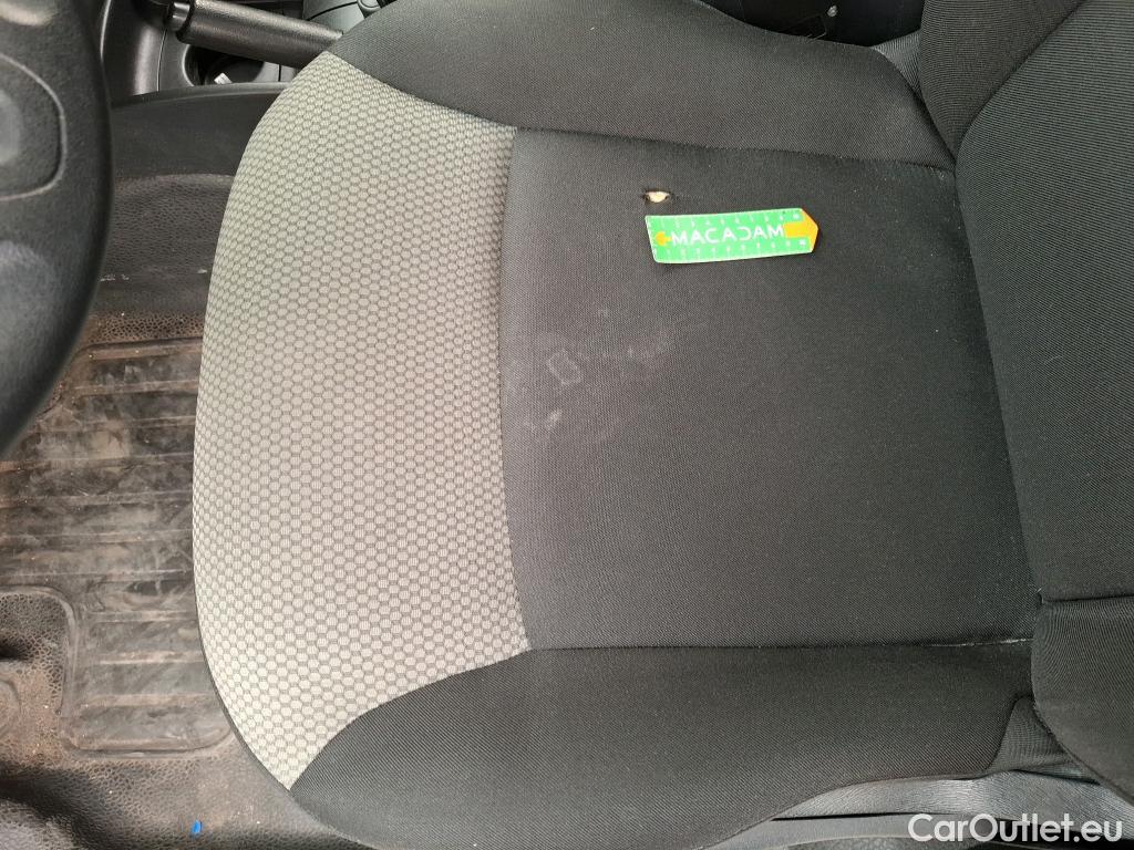  Renault  Kangoo RENAULT  Express / 2013 / 3P / Fourgonnette Electric ExtraRLink Achat Integral - 19 #4