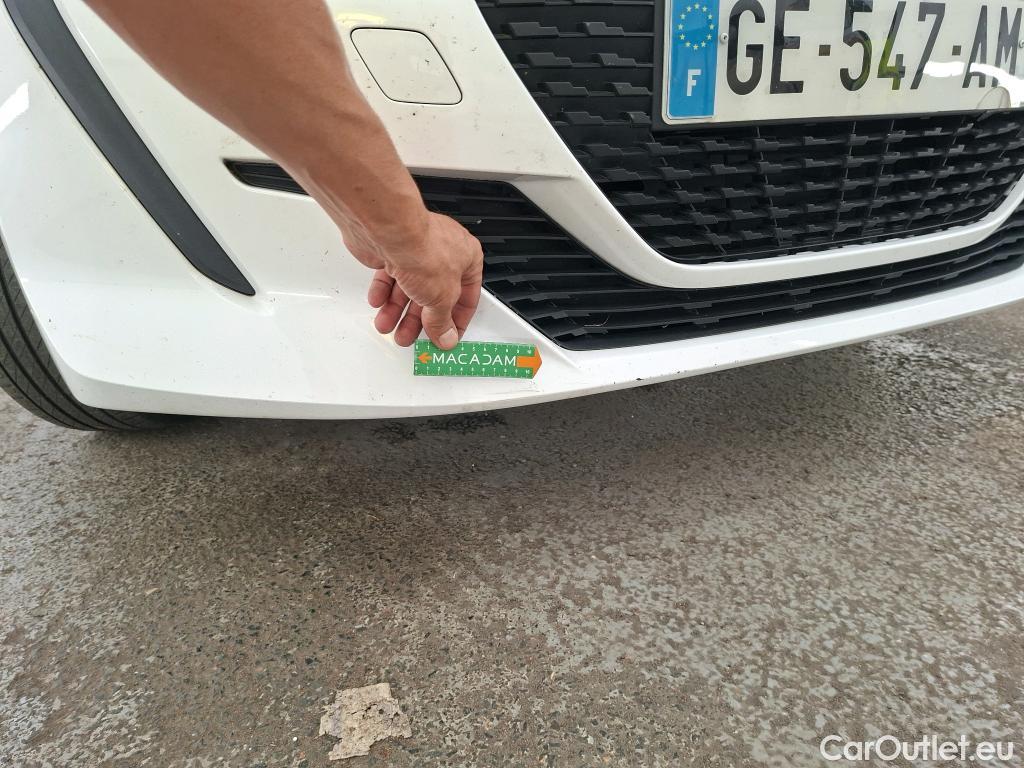  Peugeot  208  Premium 1.2 PureTech 75CV BVM5 E6d #1