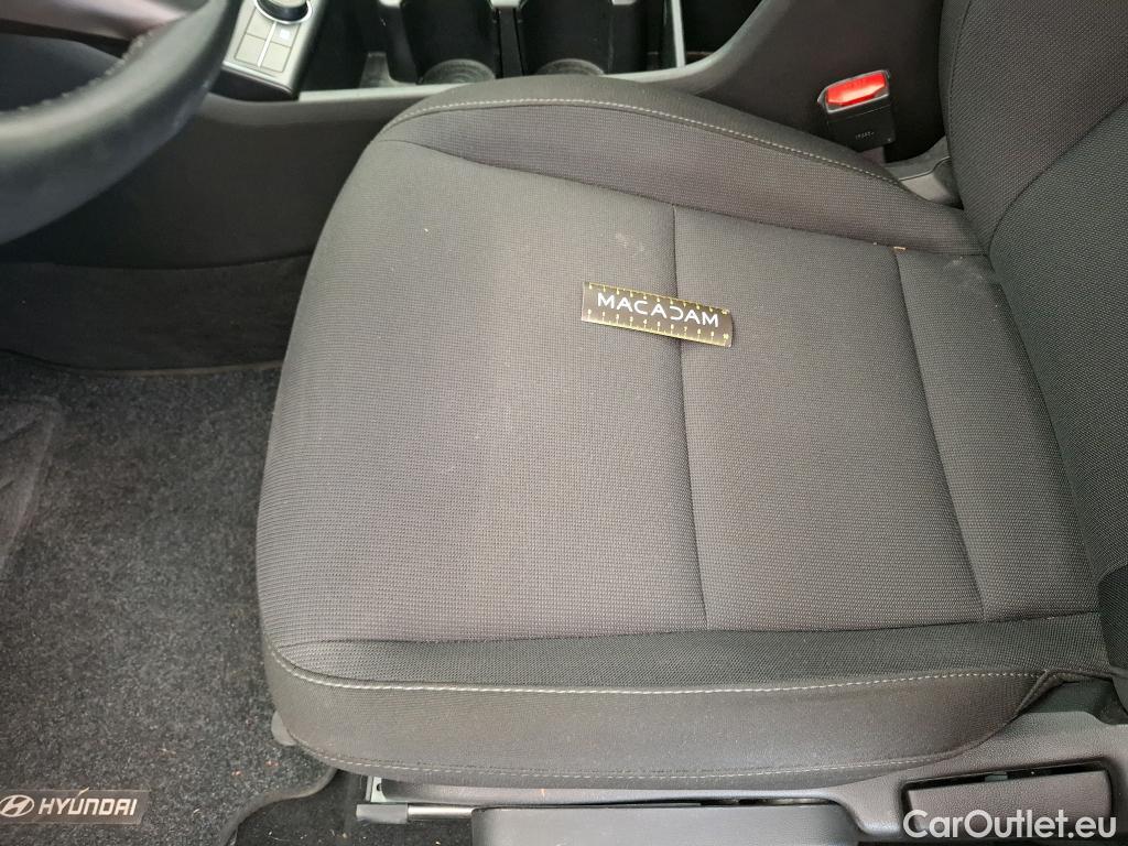  Hyundai  Konna Kona Intuitive Hybrid 2WD 1.6 T-GDI 140CV BVA6 E6d #3